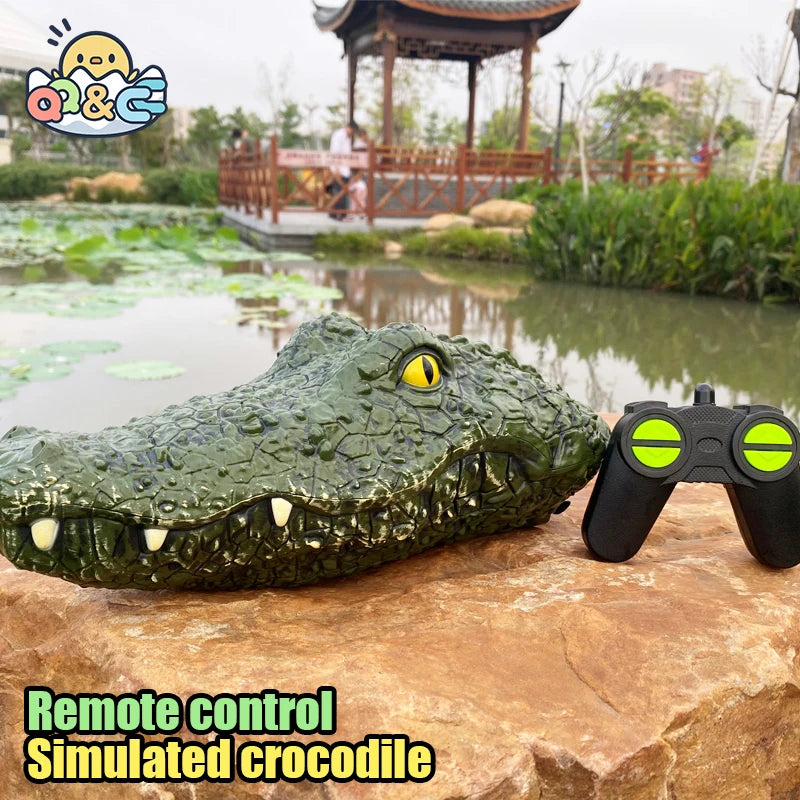 RC Crocodile Boat 2.4GHz Remote Control Toy With Realistic Crocodile Head For Kids And Teens Ready To Run Water Play